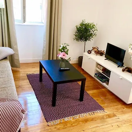 32 3 - Life Private Apartment, Bairro Alto 리스본