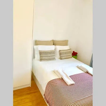 32 3 - Life Private Apartment, Bairro Alto 아파트 리스본