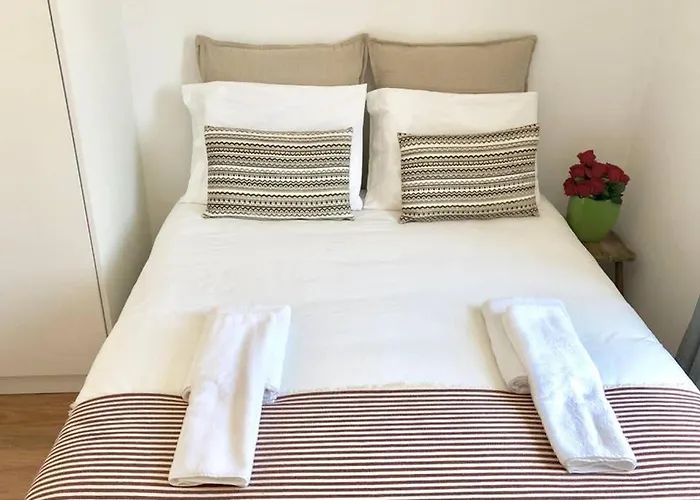 32 3 - Life Private Apartment, Bairro Alto شقة Lisboa